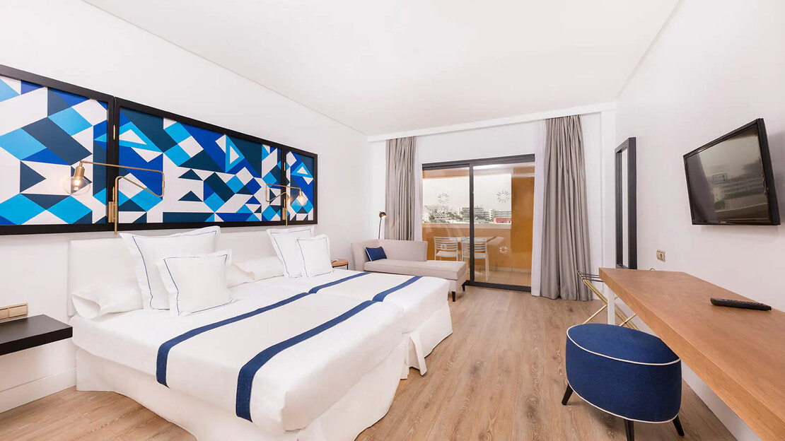 Be Live Experience La Niña